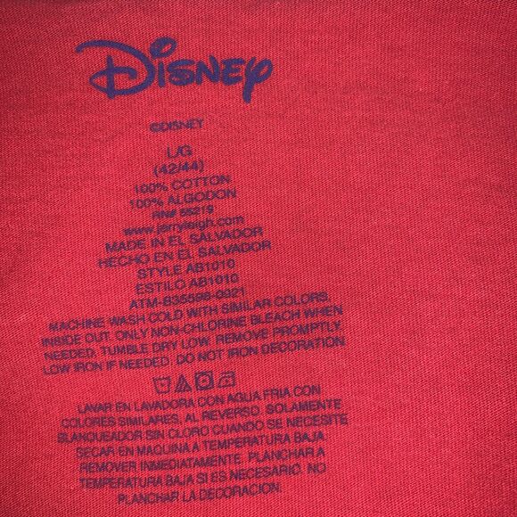 Disney Mickey Mouse Size  large 42/44 T-Shirt Red Classic Mickey - Picture 4 of 4